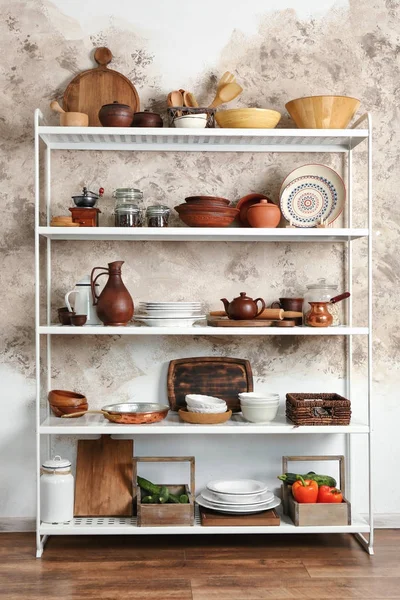 Support de rangement avec ustensiles de cuisine, intérieur — Photo