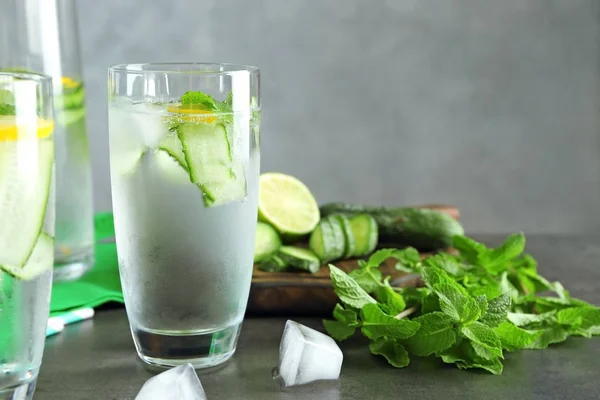 Agua fresca de pepino con limón — Foto de Stock