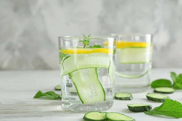 Fresh cucumber water with lemon — Stock Photo, Image