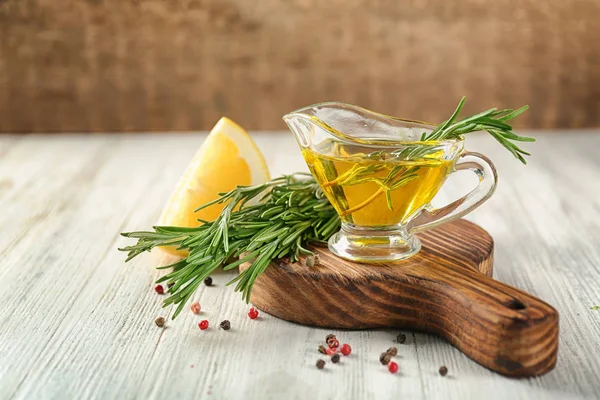 Biberiye yağı ile et suyu tekne 