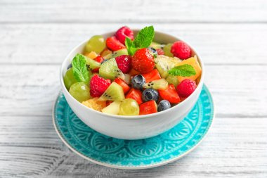 lezzetli meyve salatası