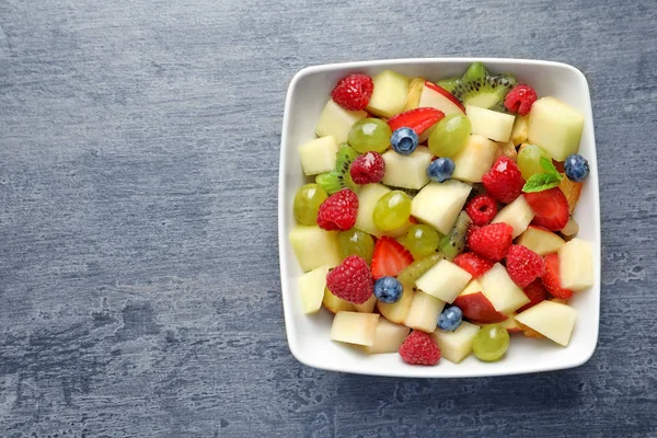 Ensalada de frutas deliciosas —  Fotos de Stock