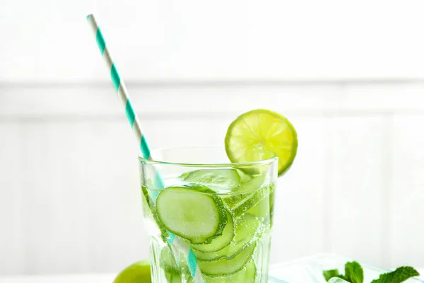 Delicious refreshing water with cucumber — Stock Photo, Image