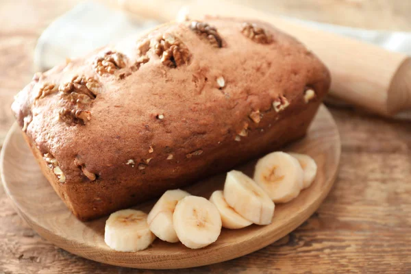 Tasty banana nut bread — Stock Photo, Image