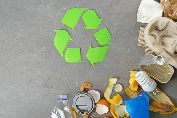 Tecken på återvinning och sopor — Stockfoto