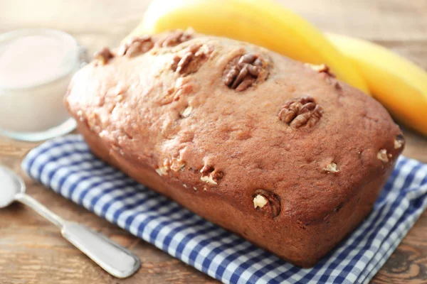 Gustoso pane alle noci di banana — Foto Stock