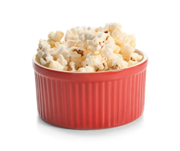 Schüssel mit Popcorn auf weißem Hintergrund — Stockfoto