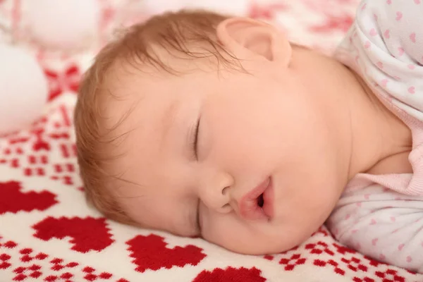 家で眠っているかわいい赤ちゃん — ストック写真