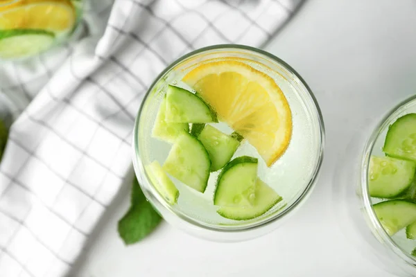 Delicious refreshing water with cucumber — Stock Photo, Image