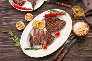 Nefis ızgara biftek ile plaka 