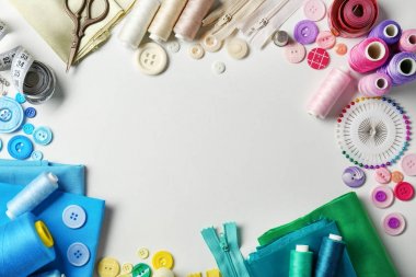 Kompozisyon konuları ve dikiş aksesuarları