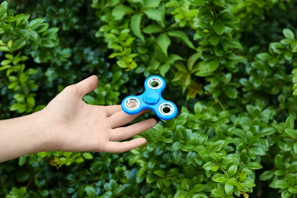 Vrouw rollende spinner — Stockfoto