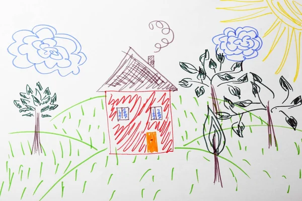 El dibujo infantil de la casa y los árboles —  Fotos de Stock