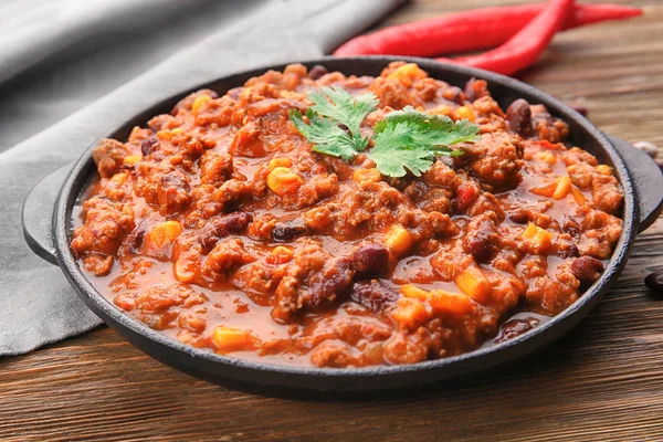 Chili con carne i stekpanna — Stockfoto