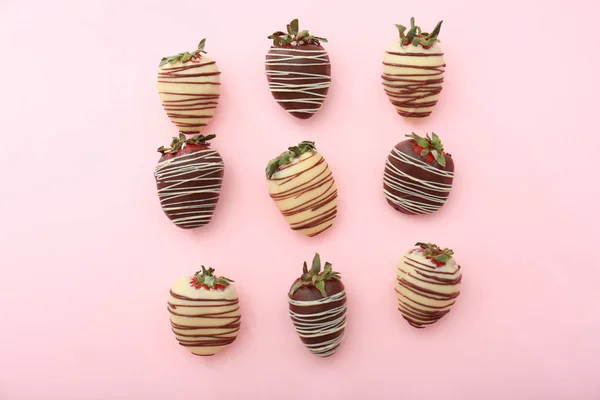 Fresas bañadas en chocolate —  Fotos de Stock