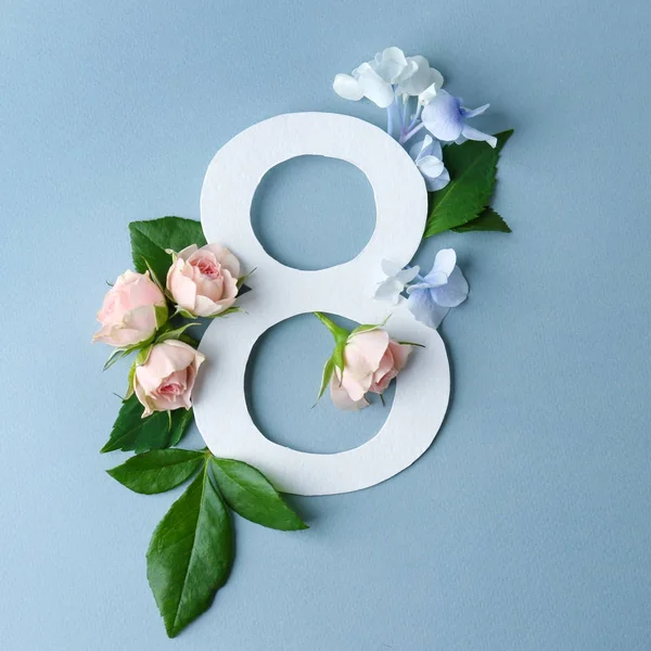 Beautiful floral composition with number eight — Stock Photo, Image