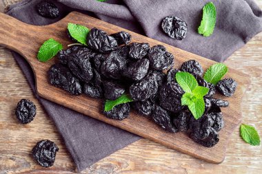 lezzetli kurutulmuş Erik