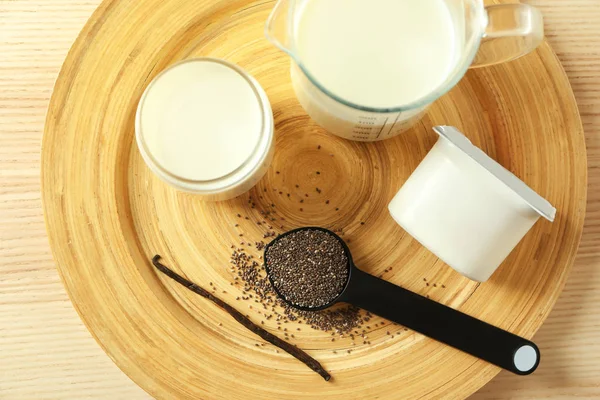 Composition with chia seeds and pudding — Stock Photo, Image