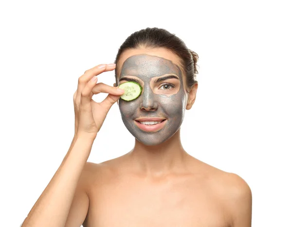 Jeune femme avec masque facial — Photo