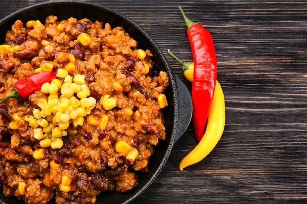 Chili con carne in frying pan