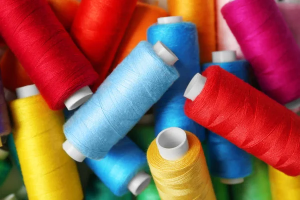 Many colorful threads, closeup — Stock Photo, Image