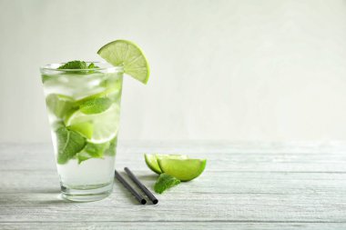 Soğuk taze mojito 