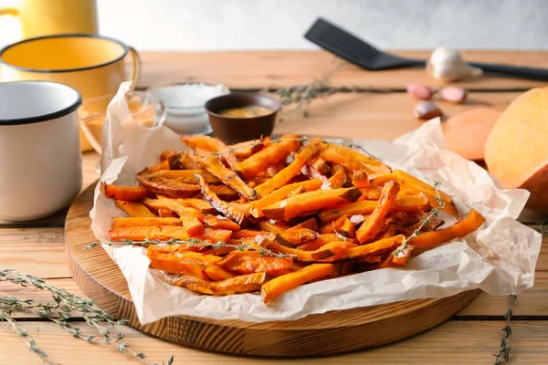 Sweet potato fries — Stock Photo, Image