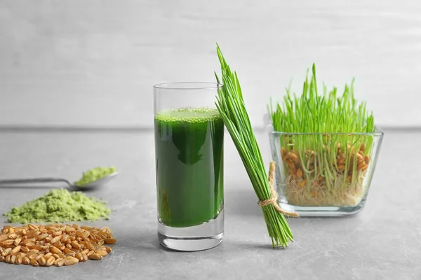 Wheat grass shot — Stock Photo, Image