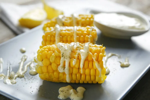 Sabrosas mazorcas de maíz —  Fotos de Stock