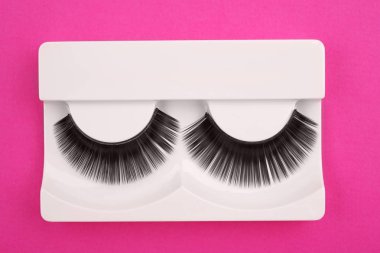 Renk arka plan üzerinde yanlış eyelashes