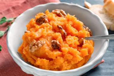 Tatlı patates ile kase