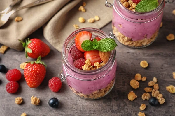 Πρωινό με νόστιμα acai smoothie — Φωτογραφία Αρχείου