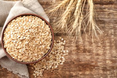 Yulaf ezmesi gevreği ile kase