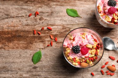 Goji meyveleri ile lezzetli tatlı 