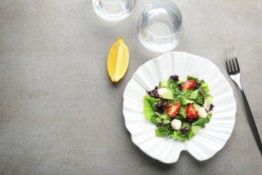 masada lezzetli sebze salatası