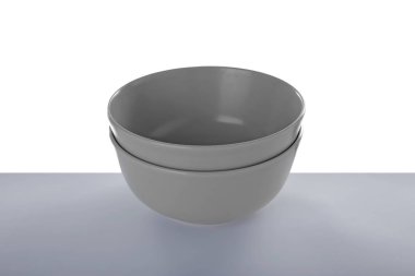 Beyaz seramik kaseler  