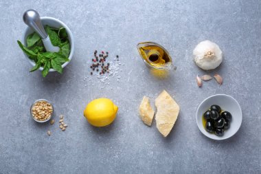 Fesleğen pesto sos için malzemeler 