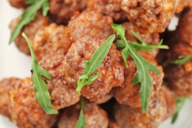 Sosis peynir topları