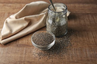 Chia tohum kase ve kavanoz