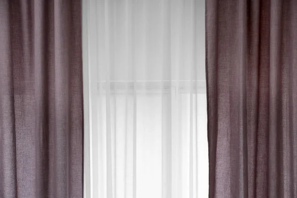 Cortinas bonitas dentro de casa, close-up — Fotografia de Stock