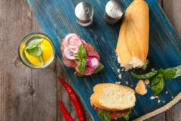 Lezzetli sosis sandviç — Stok fotoğraf