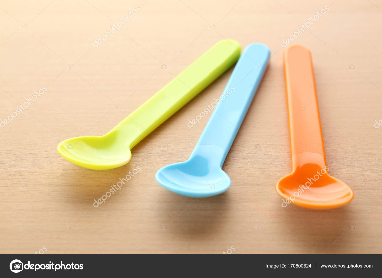 baby eating utensils