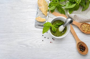 fesleğen pesto sos