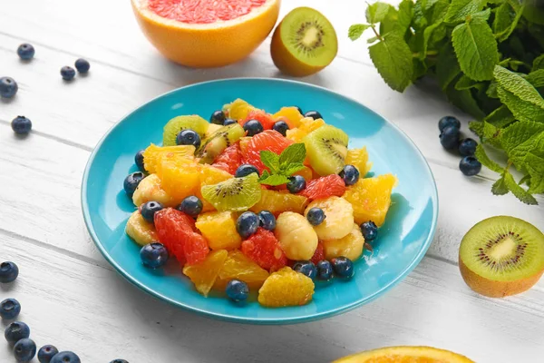 Heerlijke fruitsalade — Stockfoto