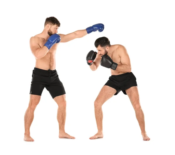 Boxeadores masculinos luchando — Foto de Stock
