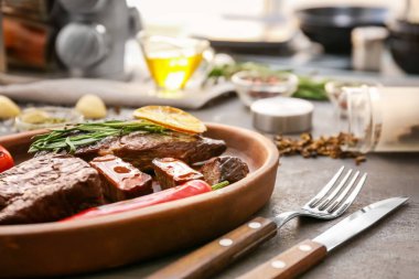 Lezzetli ızgara biftek