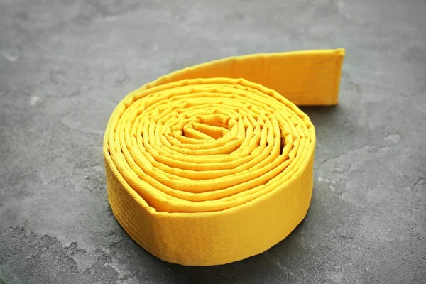Cintura di karate giallo — Foto Stock
