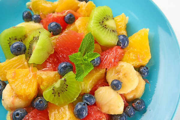 Вкусный фруктовый салат
 