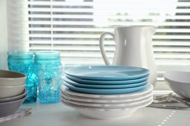 Tablo plakaları yığını