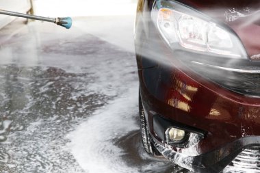 Yüksek basınçlı su ile temizlik araç